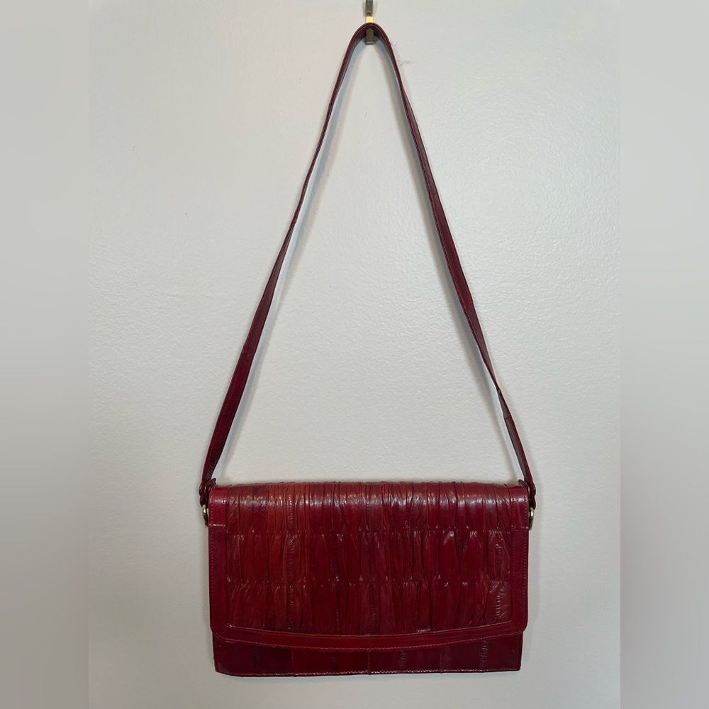 VINTAGE- Genuine Eel Skin Pochette Shoulder Bag Cherry Red Accordion Style